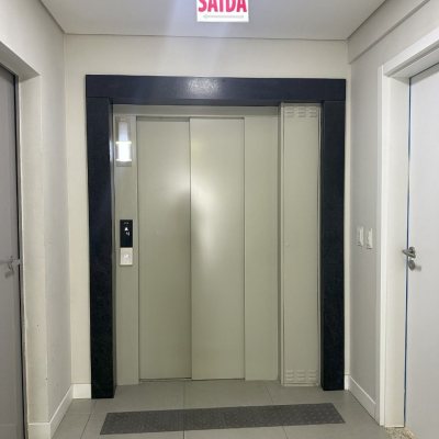 Sala com 30m², no bairro Ingleses do Rio Vermelho em Florianópolis