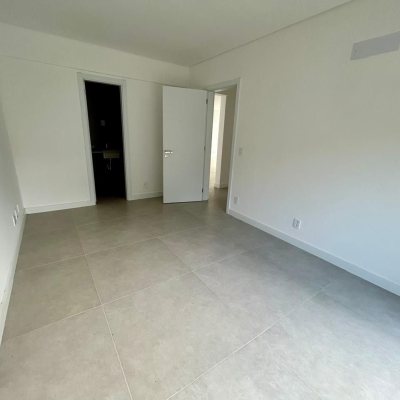 Apartamentos com 178m², 3 quartos, 3 suítes, 2 garagens, no bairro Cacupé em Florianópolis