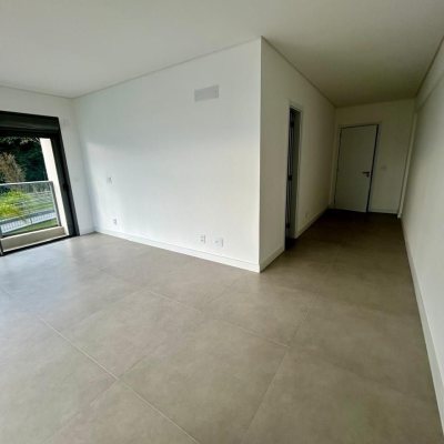 Apartamentos com 178m², 3 quartos, 3 suítes, 2 garagens, no bairro Cacupé em Florianópolis