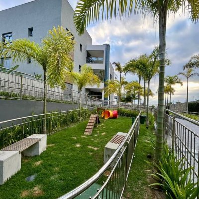 Apartamentos com 178m², 3 quartos, 3 suítes, 2 garagens, no bairro Cacupé em Florianópolis