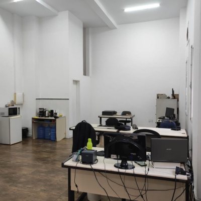 Sala com 77m², no bairro Centro em Florianópolis