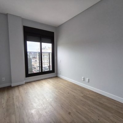 Apartamentos com 113m², 3 quartos, 1 suíte, 2 garagens, no bairro Centro em Florianópolis