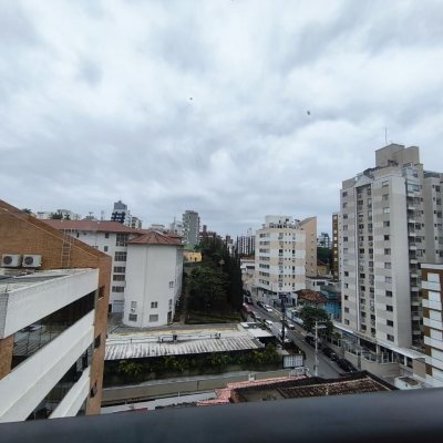 Apartamentos com 113m², 3 quartos, 1 suíte, 2 garagens, no bairro Centro em Florianópolis
