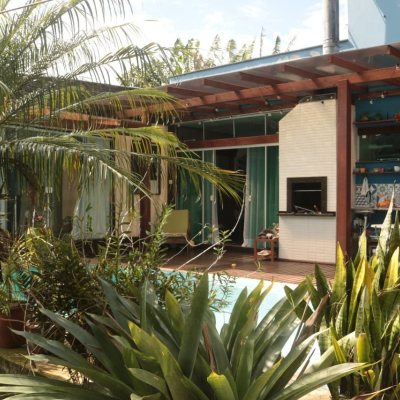 Casa Residencial com 187m², 3 quartos, 4 garagens, no bairro Açores em Florianópolis