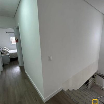 Casa Residencial com 141m², 3 quartos, 3 suítes, 2 garagens, no bairro Ingleses do Rio Vermelho em Florianópolis