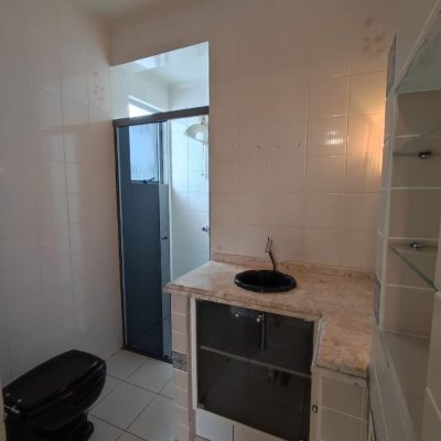 Cobertura com 144m², 3 quartos, 1 suíte, 2 garagens, no bairro Canto em Florianópolis