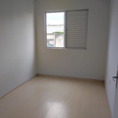 Cobertura com 144m², 3 quartos, 1 suíte, 2 garagens, no bairro Canto em Florianópolis