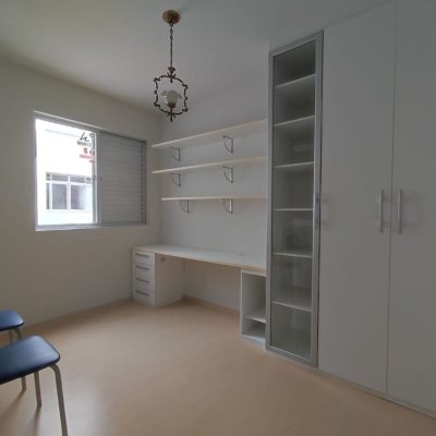 Cobertura com 144m², 3 quartos, 1 suíte, 2 garagens, no bairro Canto em Florianópolis