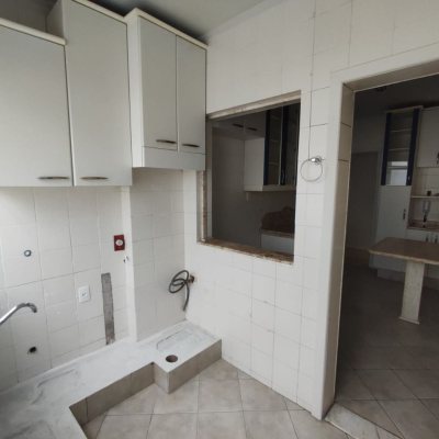 Cobertura com 144m², 3 quartos, 1 suíte, 2 garagens, no bairro Canto em Florianópolis