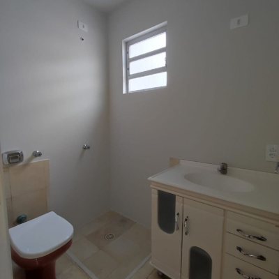 Cobertura com 144m², 3 quartos, 1 suíte, 2 garagens, no bairro Canto em Florianópolis