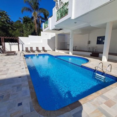 Apartamentos com 108m², 2 quartos, 1 suíte, 1 garagem, no bairro Praia Brava em Florianópolis