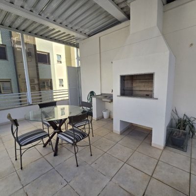 Cobertura com 197m², 2 quartos, 1 suíte, 2 garagens, no bairro Centro em Florianópolis