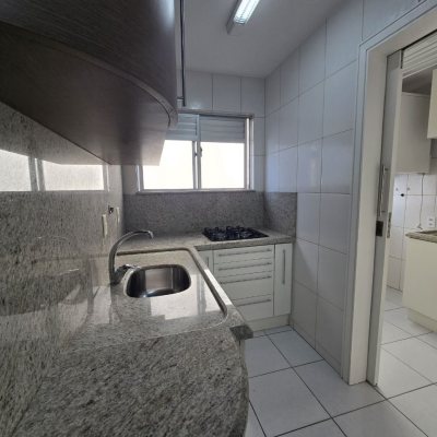 Cobertura com 197m², 2 quartos, 1 suíte, 2 garagens, no bairro Centro em Florianópolis