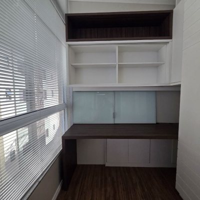 Cobertura com 197m², 2 quartos, 1 suíte, 2 garagens, no bairro Centro em Florianópolis