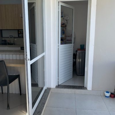 Casa Residencial com 105m², 3 quartos, 1 suíte, 1 garagem, no bairro Campeche em Florianópolis