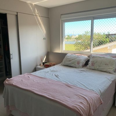 Casa Residencial com 105m², 3 quartos, 1 suíte, 1 garagem, no bairro Campeche em Florianópolis