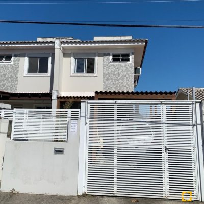 Casa Residencial com 105m², 3 quartos, 1 suíte, 1 garagem, no bairro Campeche em Florianópolis