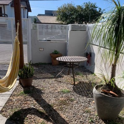 Casa Residencial com 105m², 3 quartos, 1 suíte, 1 garagem, no bairro Campeche em Florianópolis