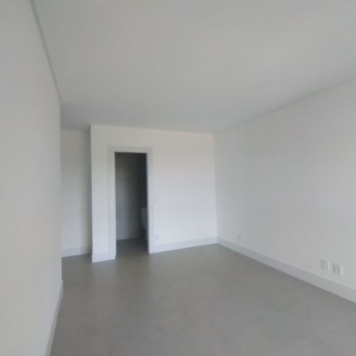 Apartamentos com 162m², 3 quartos, 3 suítes, 4 garagens, no bairro João Paulo em Florianópolis