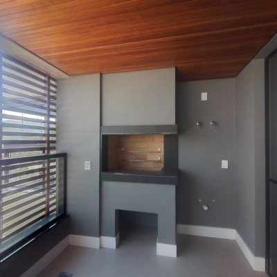 Apartamentos com 162m², 3 quartos, 3 suítes, 4 garagens, no bairro João Paulo em Florianópolis