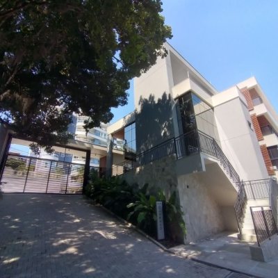 Apartamentos com 162m², 3 quartos, 3 suítes, 4 garagens, no bairro João Paulo em Florianópolis