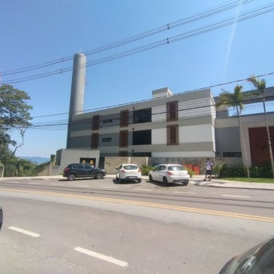 Apartamentos com 162m², 3 quartos, 3 suítes, 4 garagens, no bairro João Paulo em Florianópolis