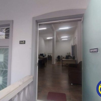 Loja com 78m², no bairro Centro em Florianópolis