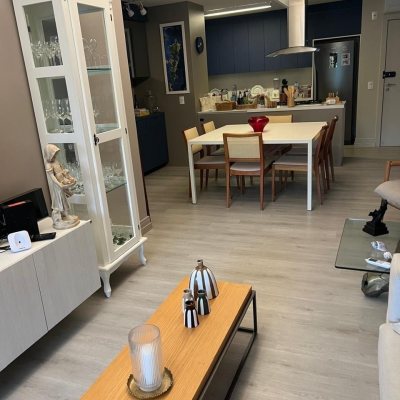 Apartamentos com 128m², 3 quartos, 3 suítes, 2 garagens, no bairro Cachoeira do Bom Jesus em Florianópolis