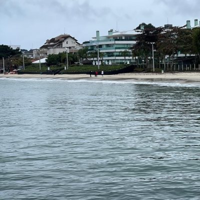 Apartamentos com 128m², 3 quartos, 3 suítes, 2 garagens, no bairro Cachoeira do Bom Jesus em Florianópolis