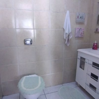 Casa Residencial com 161m², 4 quartos, 2 garagens, no bairro Monte Verde em Florianópolis