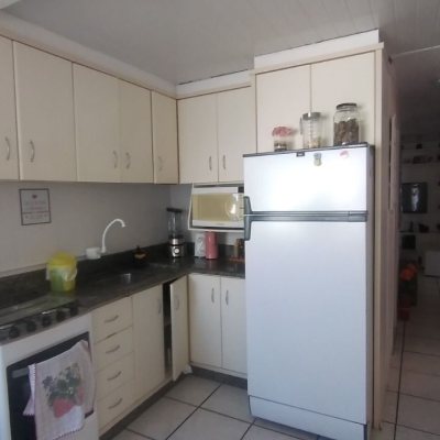 Casa Residencial com 161m², 4 quartos, 2 garagens, no bairro Monte Verde em Florianópolis