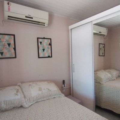 Casa Residencial com 161m², 4 quartos, 2 garagens, no bairro Monte Verde em Florianópolis