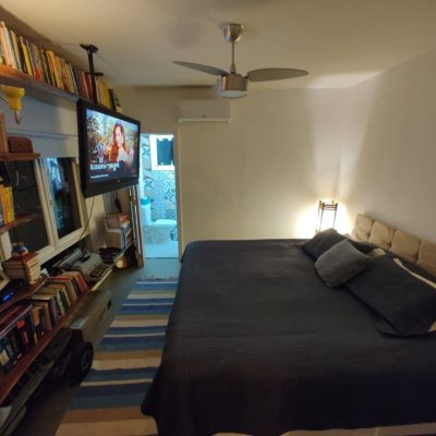 Casa em Condomínio com 73m², 2 quartos, 1 suíte, 1 garagem, no bairro Praia Brava em Florianópolis