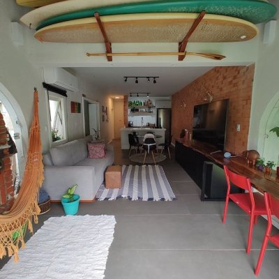 Casa em Condomínio com 73m², 2 quartos, 1 suíte, 1 garagem, no bairro Praia Brava em Florianópolis