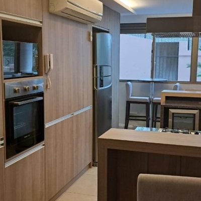 Apartamentos com 128m², 3 quartos, 1 suíte, 2 garagens, no bairro Agronômica em Florianópolis