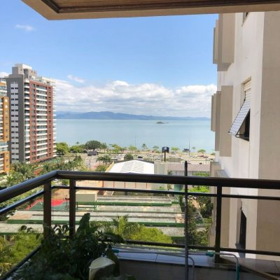 Apartamentos com 128m², 3 quartos, 1 suíte, 2 garagens, no bairro Agronômica em Florianópolis
