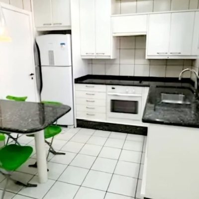 Apartamentos com 128m², 3 quartos, 1 suíte, 2 garagens, no bairro Agronômica em Florianópolis