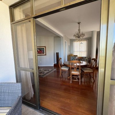 Apartamentos com 128m², 3 quartos, 1 suíte, 2 garagens, no bairro Agronômica em Florianópolis