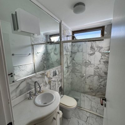 Apartamentos com 128m², 3 quartos, 1 suíte, 2 garagens, no bairro Agronômica em Florianópolis