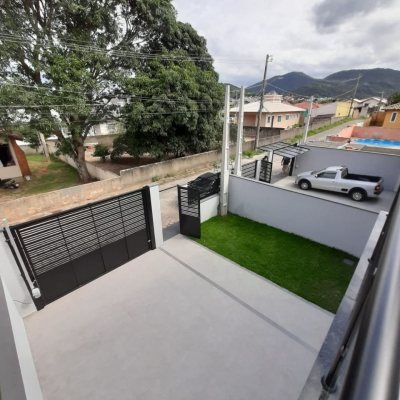 Casa Residencial com 174m², 3 quartos, 1 suíte, 2 garagens, no bairro Ingleses do Rio Vermelho em Florianópolis