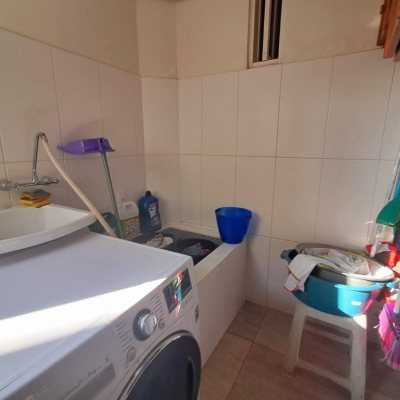 Casa em Condomínio com 277m², 3 quartos, 2 suítes, 3 garagens, no bairro Cachoeira Do Bom Jesus em Florianópolis