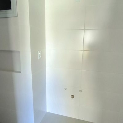 Apartamentos com 85m², 3 quartos, 1 suíte, 1 garagem, no bairro Estreito em Florianópolis