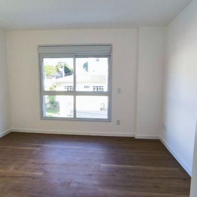 Apartamentos com 85m², 3 quartos, 1 suíte, 1 garagem, no bairro Estreito em Florianópolis