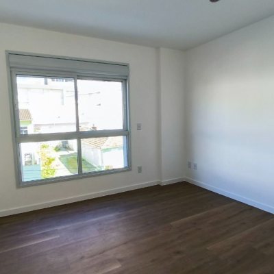 Apartamentos com 85m², 3 quartos, 1 suíte, 1 garagem, no bairro Estreito em Florianópolis