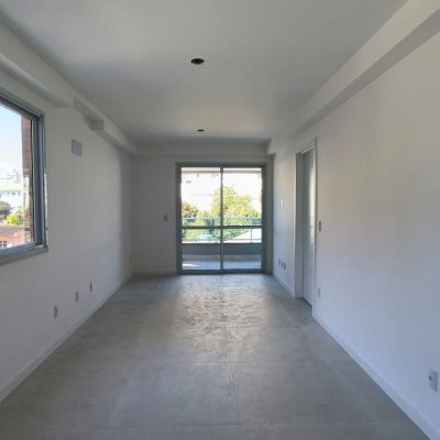 Apartamentos com 85m², 3 quartos, 1 suíte, 1 garagem, no bairro Estreito em Florianópolis