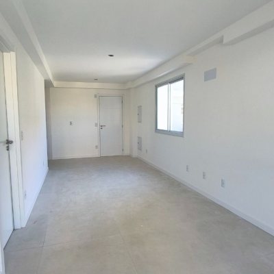 Apartamentos com 85m², 3 quartos, 1 suíte, 1 garagem, no bairro Estreito em Florianópolis