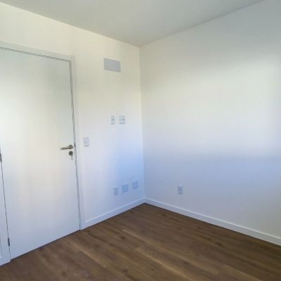 Apartamentos com 85m², 3 quartos, 1 suíte, 1 garagem, no bairro Estreito em Florianópolis