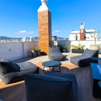 Apartamentos com 85m², 3 quartos, 1 suíte, 1 garagem, no bairro Estreito em Florianópolis