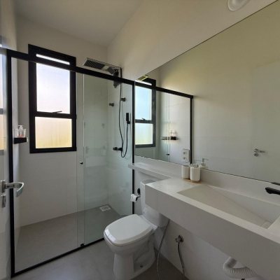 Casa Residencial com 127m², 3 quartos, 1 suíte, 2 garagens, no bairro Cachoeira Do Bom Jesus em Florianópolis