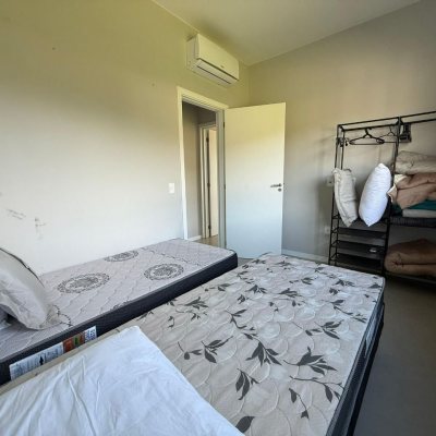 Casa Residencial com 127m², 3 quartos, 1 suíte, 2 garagens, no bairro Cachoeira Do Bom Jesus em Florianópolis